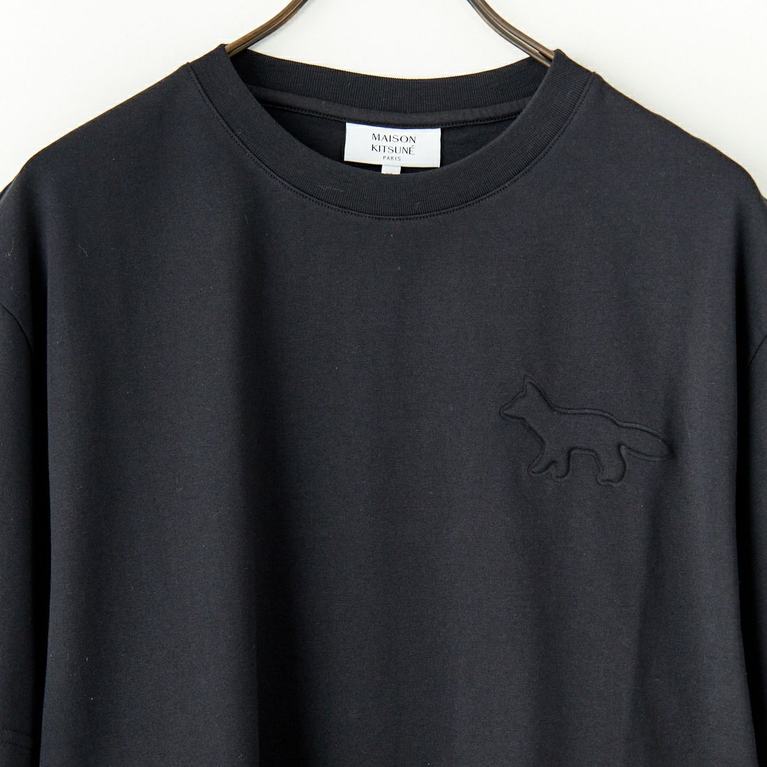 MAISON KITSUNE [メゾン キツネ] エンボスプロフィールフォックス オーバーサイズTシャツ [OM00116KJ7016] P199 BLACK