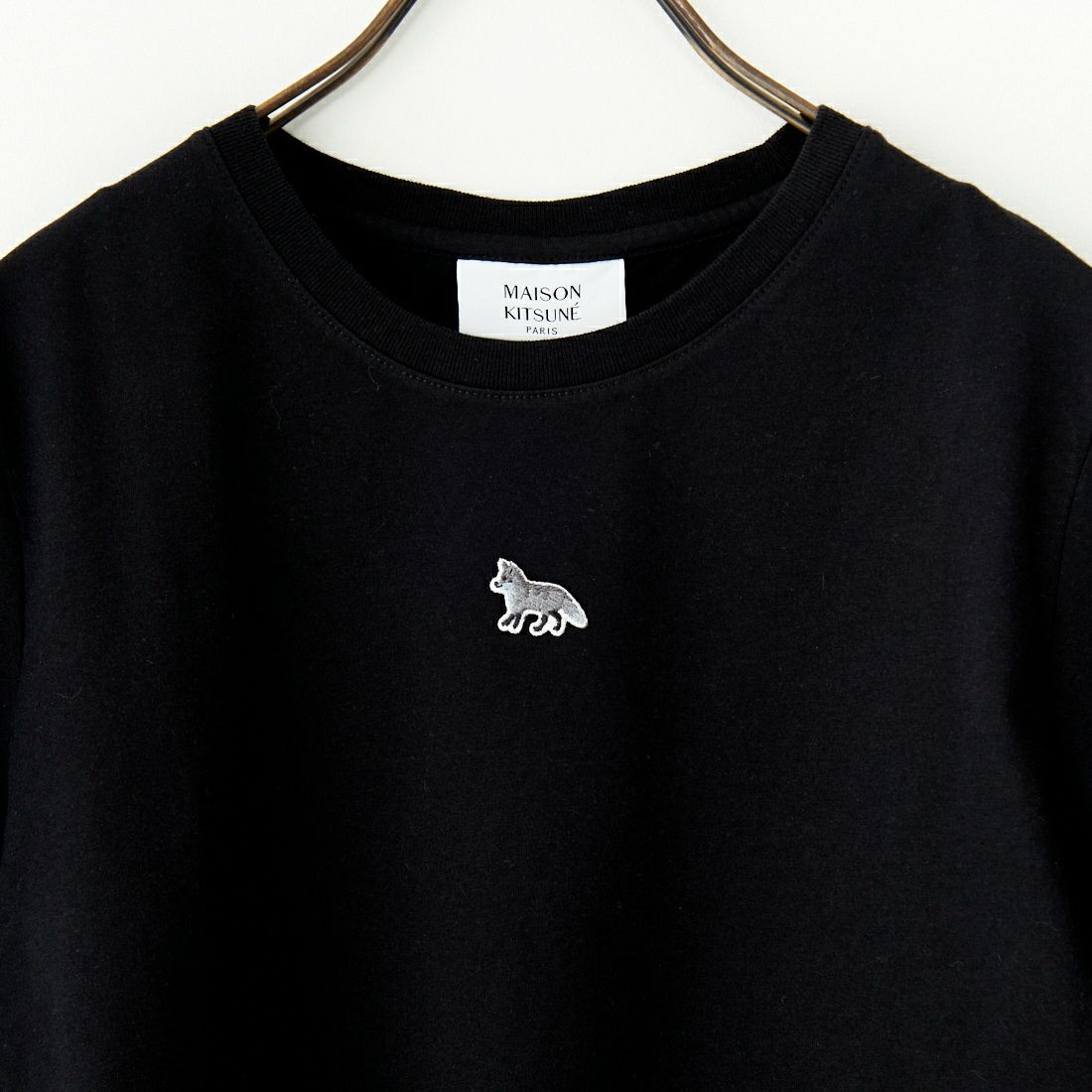 MAISON KITSUNE [メゾン キツネ] ベビーフォックスパッチ クロップドTシャツ [MW00105KJ0008] P199 BLACK
