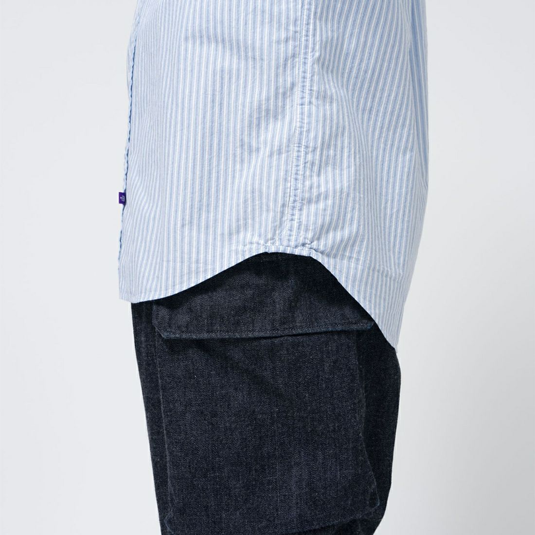 THE NORTH FACE PURPLE LABEL [ザ ノースフェイス パープルレーベル] マウンテンストライプフードシャツ [N25SG026] SX SAX &&モデル身長：175cm 着用サイズ：M&&