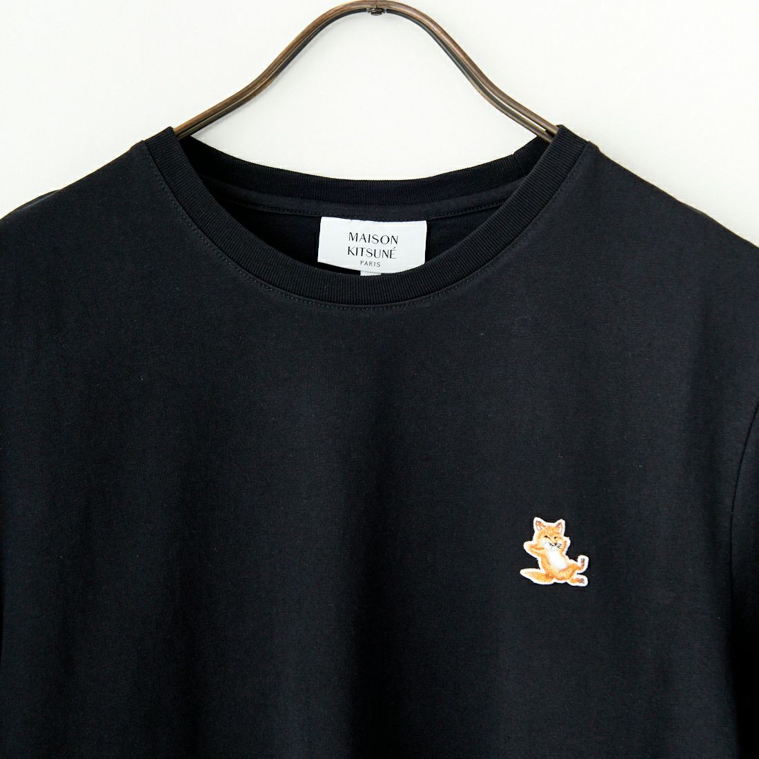 MAISON KITSUNE [メゾン キツネ] チラックスフォックスパッチ レギュラーTシャツ [LM00110KJ0008] P199 BLACK