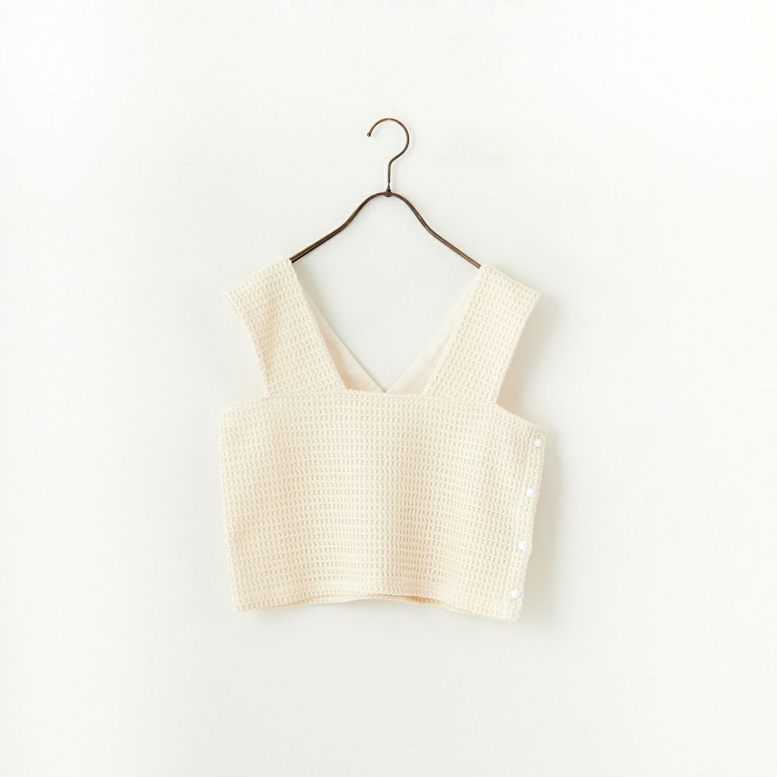 204 IVORY