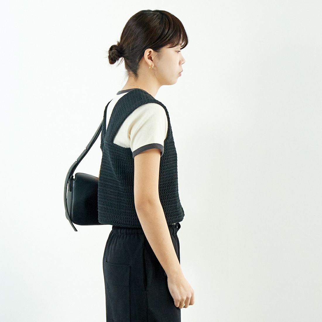 me. [ミードット] ワッフルビスチェ [ME-25103] 298 N.BLAC &&モデル身長：167cm 着用サイズ：F&&