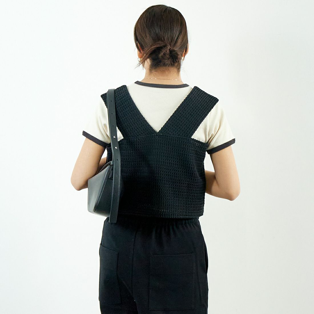 me. [ミードット] ワッフルビスチェ [ME-25103] 298 N.BLAC &&モデル身長：167cm 着用サイズ：F&&