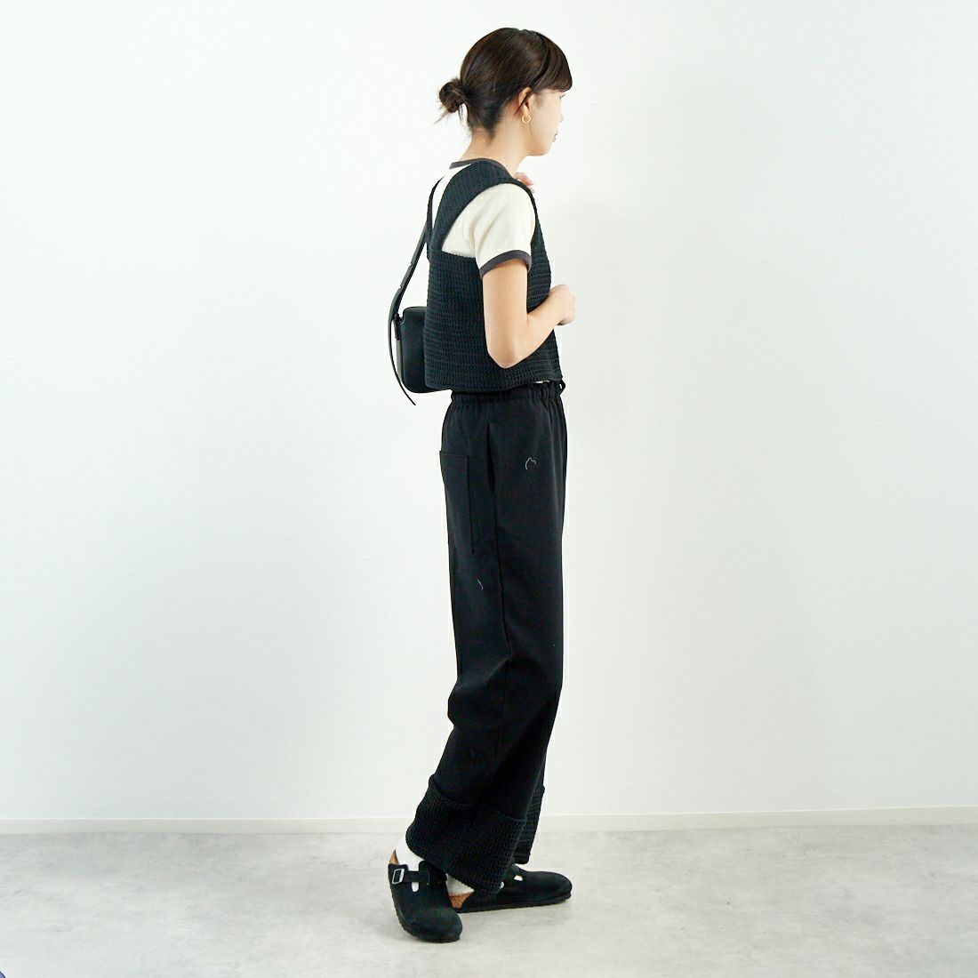 me. [ミードット] ワッフルビスチェ [ME-25103] 298 N.BLAC &&モデル身長：167cm 着用サイズ：F&&