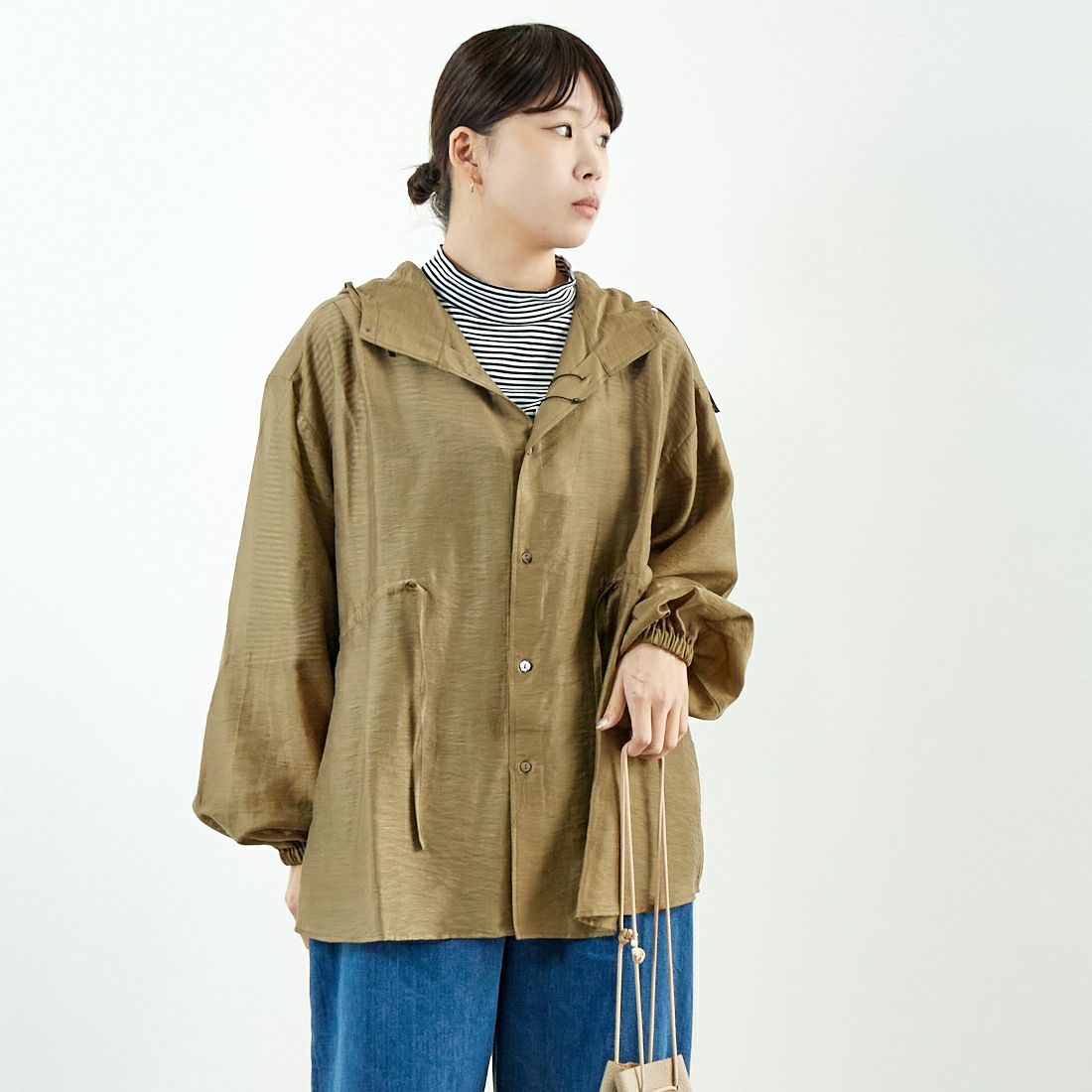 KHA:KI [カーキ] フーデッドシアーシャツ [MIL25HBL3143] KHAKI &&モデル身長：167cm 着用サイズ：1&&