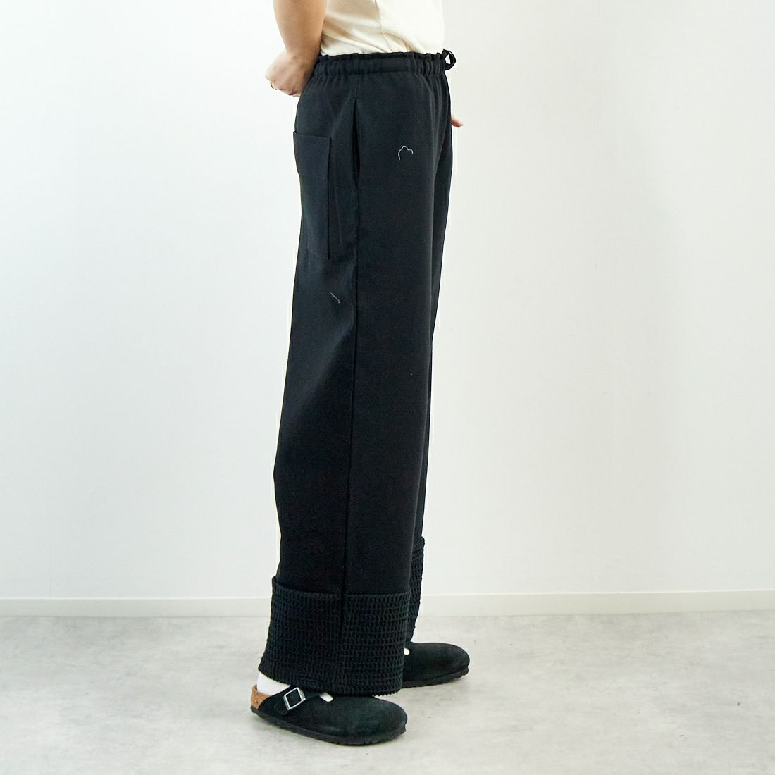 me. [ミードット] イージーパンツ [ME-23408-WA] 298 N.BLAC &&モデル身長：167cm 着用サイズ：F&&