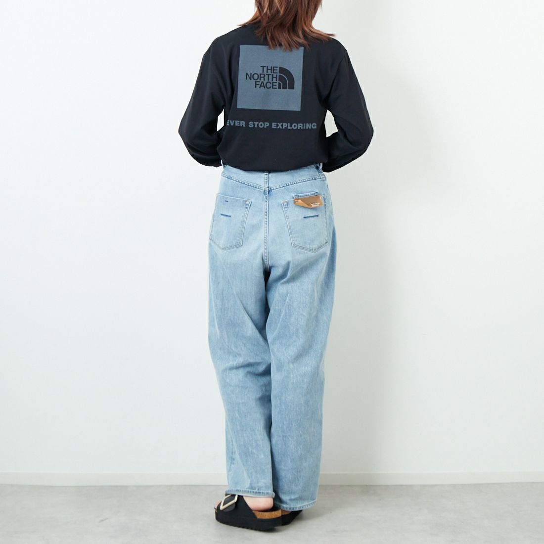 THE NORTH FACE [ザ ノースフェイス] ロングスリーブバックスクエアロゴTシャツ [NT32442] KK &&モデル身長：167cm 着用サイズ：S&&