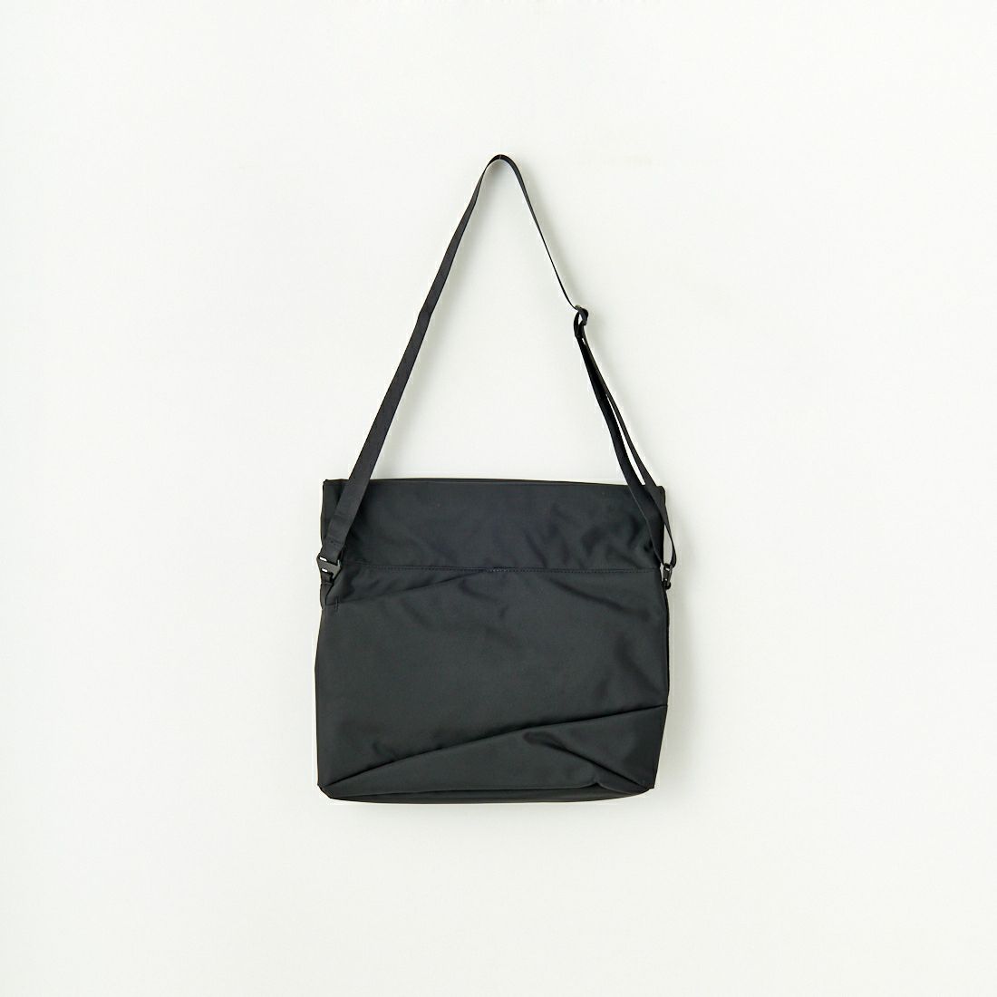 THE NORTH FACE [ザ ノースフェイス] ピレネーショルダーバッグ L [NM82508] K