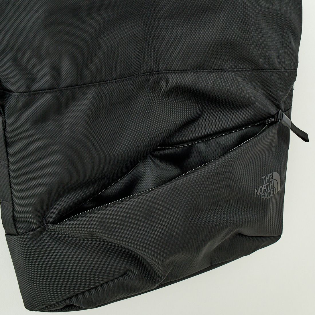 THE NORTH FACE [ザ ノースフェイス] ピレネーショルダーバッグ L [NM82508] K