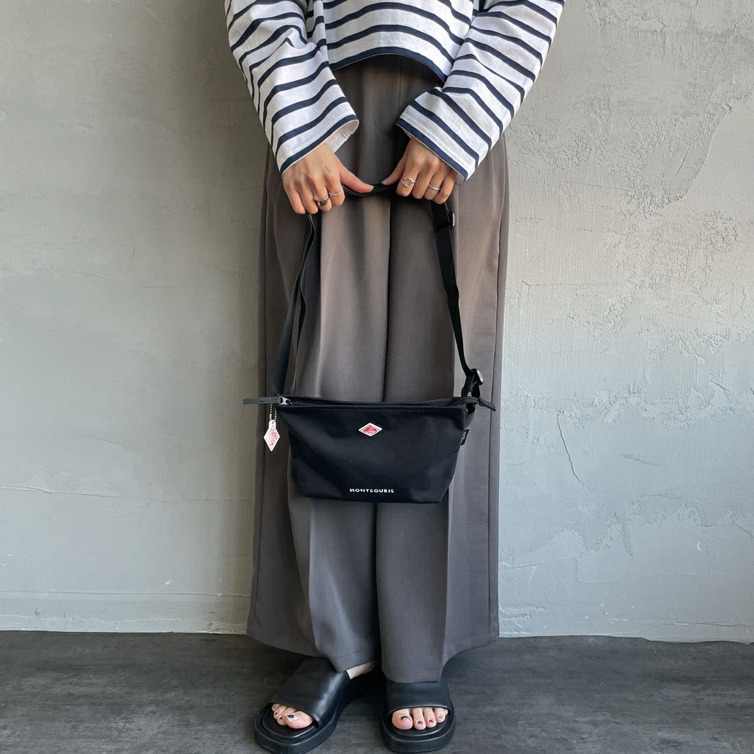 DANTON [ダントン] コーデュラキャンバスショルダーバッグ [MONTSOURIS] BLACK