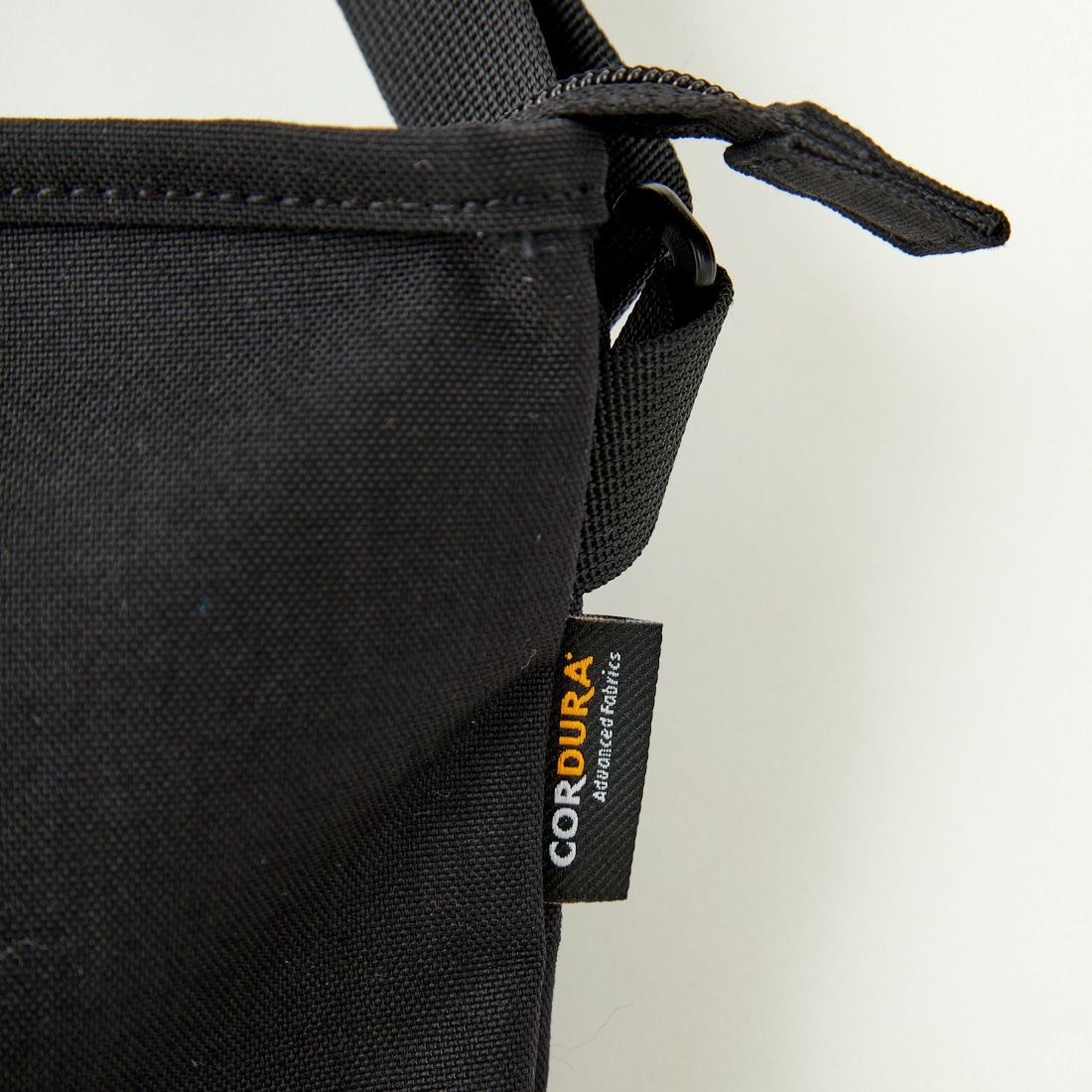 DANTON [ダントン] コーデュラキャンバスショルダーバッグ [MONTSOURIS] BLACK