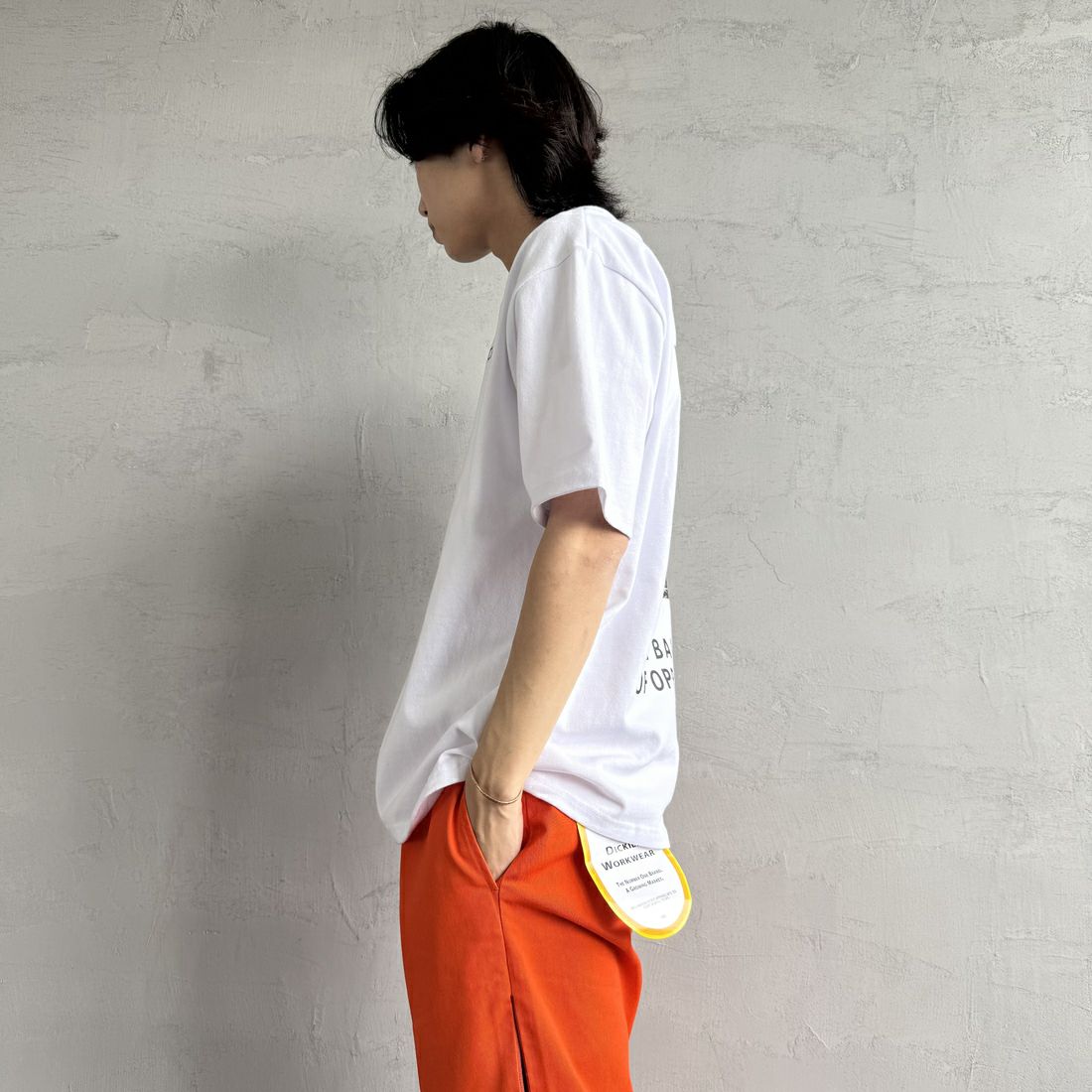 RVCA [ルーカ] PALM ボックスロゴショートスリーブTシャツ [BF041-250] WHT &&モデル身長：179cm 着用サイズ：M&&