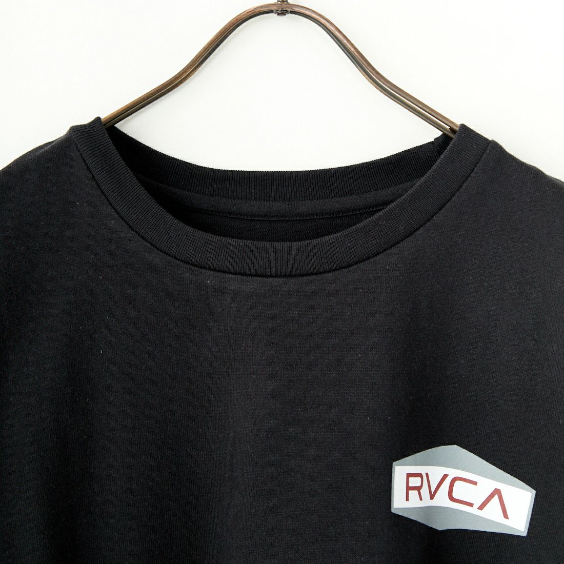 RVCA [ルーカ] ILL HEXロゴショートスリーブTシャツ [BF041-252] BLK
