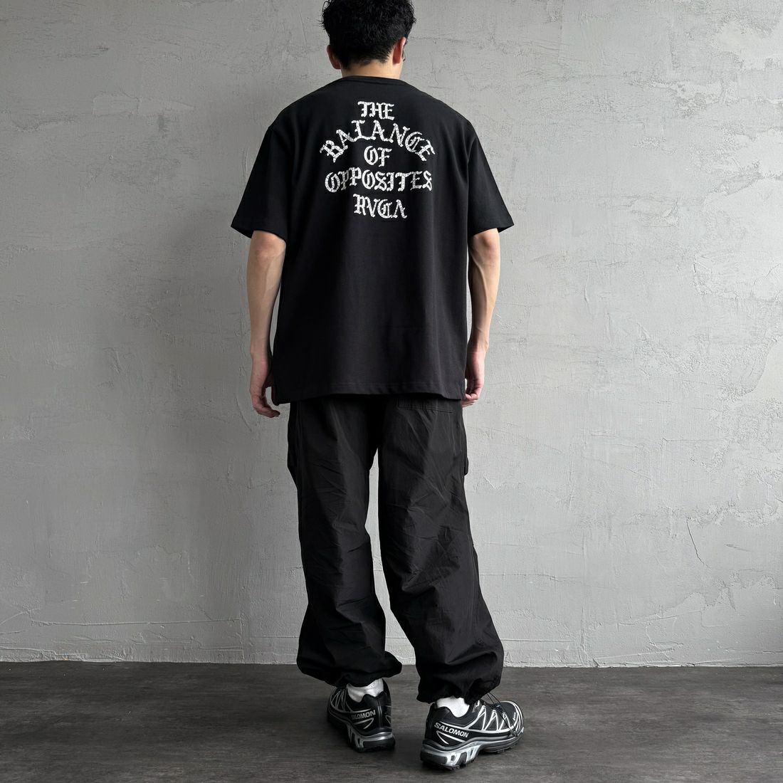 RVCA [ルーカ] IRON ショートスリーブTシャツ [BF041-255] BLK &&モデル身長：168cm 着用サイズ：L&&