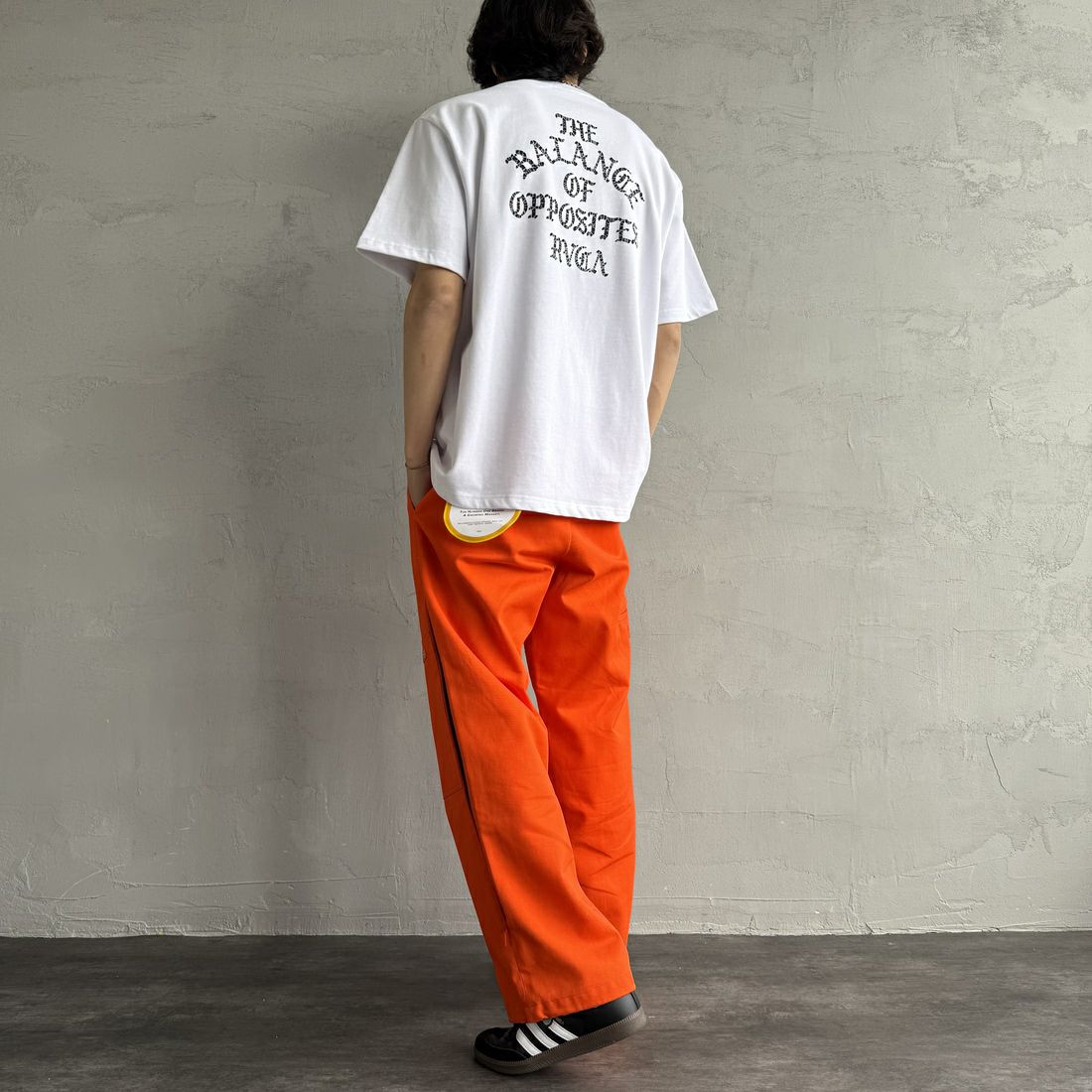 RVCA [ルーカ] IRON ショートスリーブTシャツ [BF041-255] WHT &&モデル身長：179cm 着用サイズ：XL&&