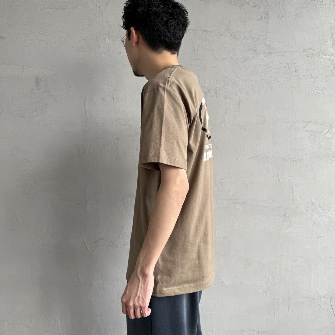 RVCA [ルーカ] RANCHスクリプトロゴショートスリーブTシャツ [BF041-256] GDK &&モデル身長：168cm 着用サイズ：M&&