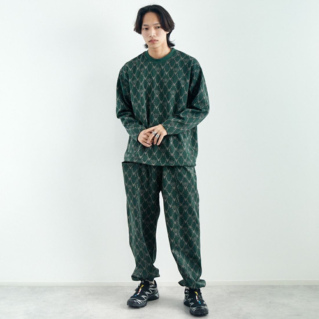 South2West8 [サウスツーウエストエイト] ストリングクルーネックシャツ [QV650] B GREEN &&モデル身長：179cm 着用サイズ：M&&