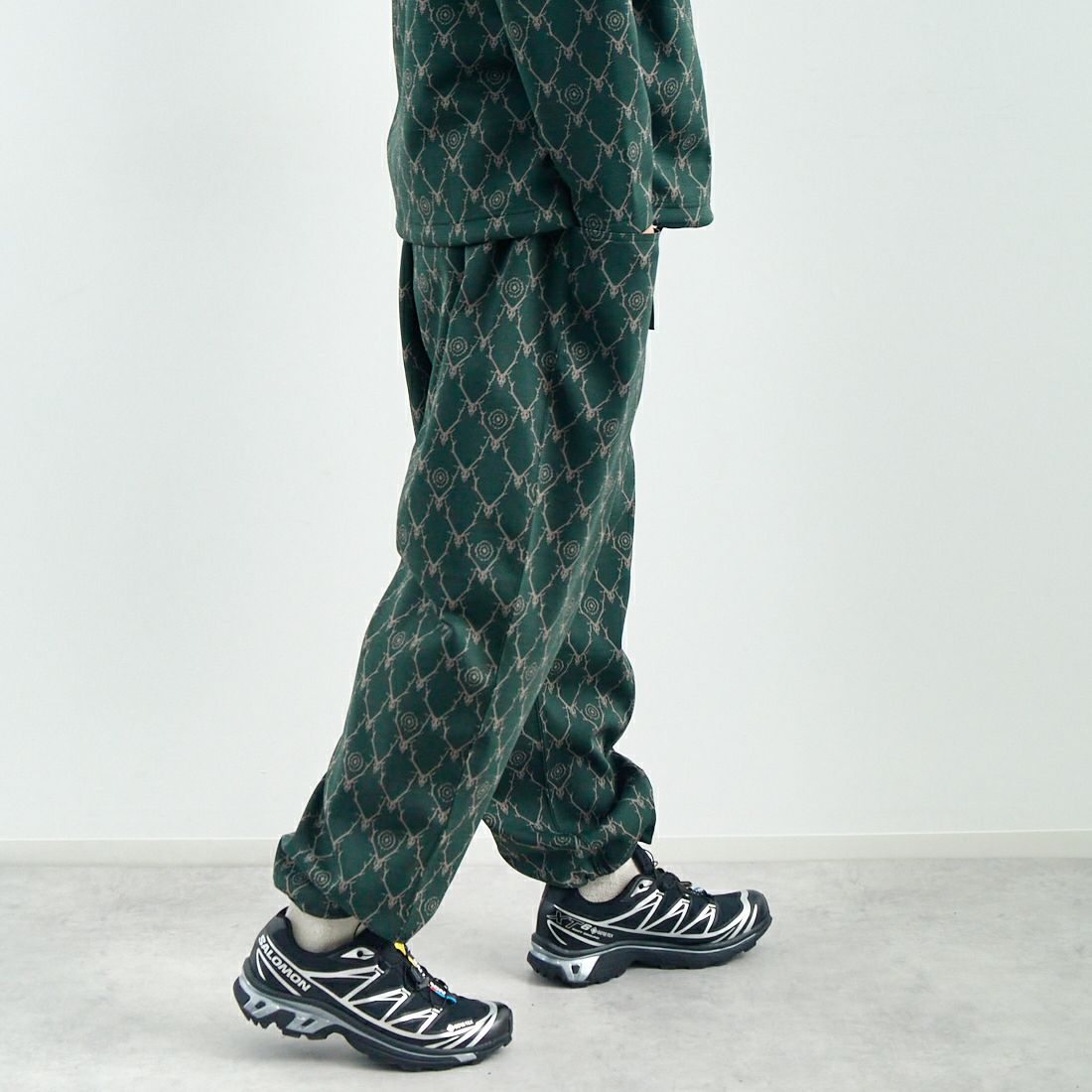 South2West8 [サウスツーウエストエイト] ストリングセンターシームパンツ [QV652] B GREEN &&モデル身長：179cm 着用サイズ：M&&