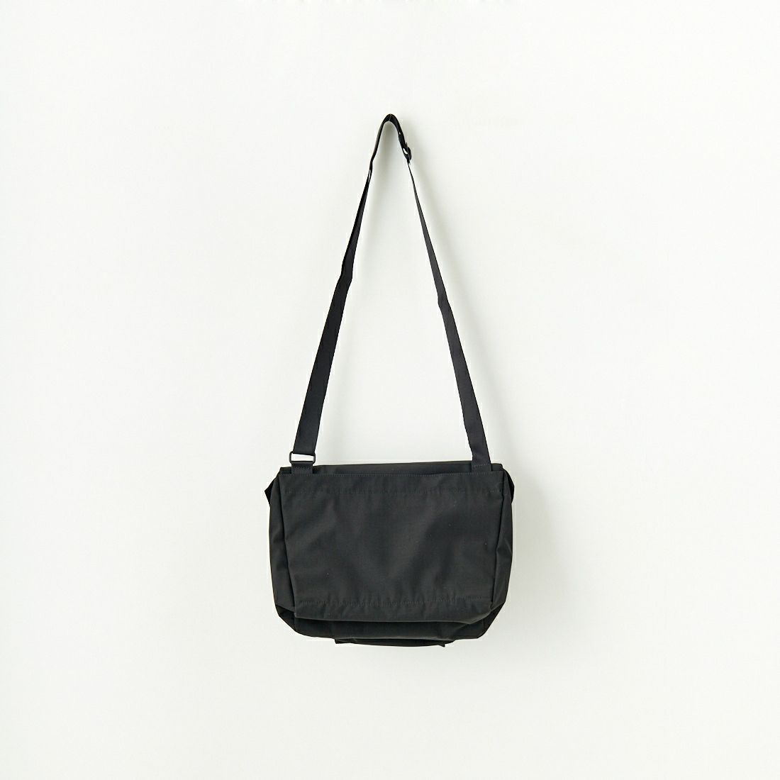 THE NORTH FACE PURPLE LABEL [ザ ノースフェイス パープルレーベル] マウンテンウィンドショルダーバッグ [N25SO080] K BLACK