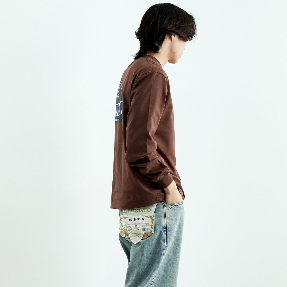 XLARGE [エクストララージ] ロングスリーブTシャツ [101251011006] BROWN &&モデル身長：179cm 着用サイズ：M&&