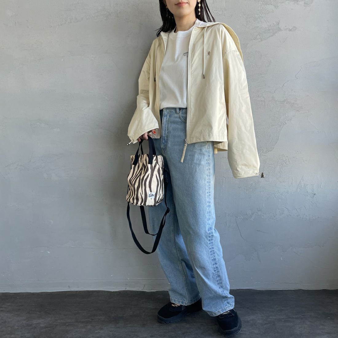 Gymphlex [ジムフレックス] ショートジップジャケット [GY-A0682HCM] EGG WHITE &&モデル身長：160cm 着用サイズ：14&&