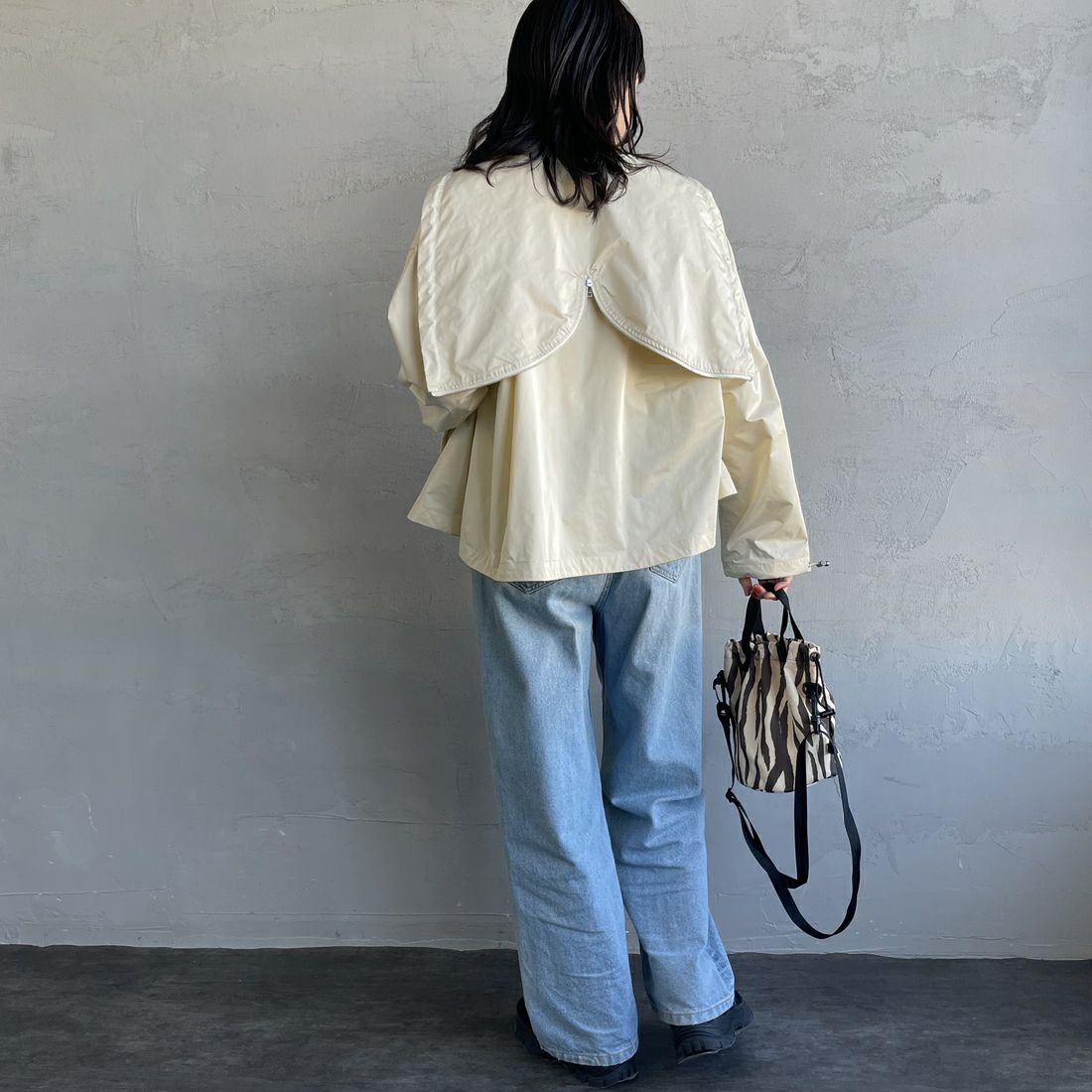 Gymphlex [ジムフレックス] ショートジップジャケット [GY-A0682HCM] EGG WHITE &&モデル身長：160cm 着用サイズ：14&&