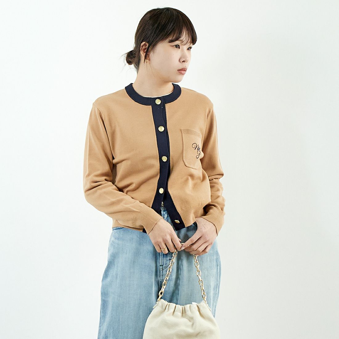 MARGAUX [マルゴー] シャネル風カーディガン [MG-KN-25013-S] BEIGE/NAVY &&モデル身長：167cm 着用サイズ：F&&