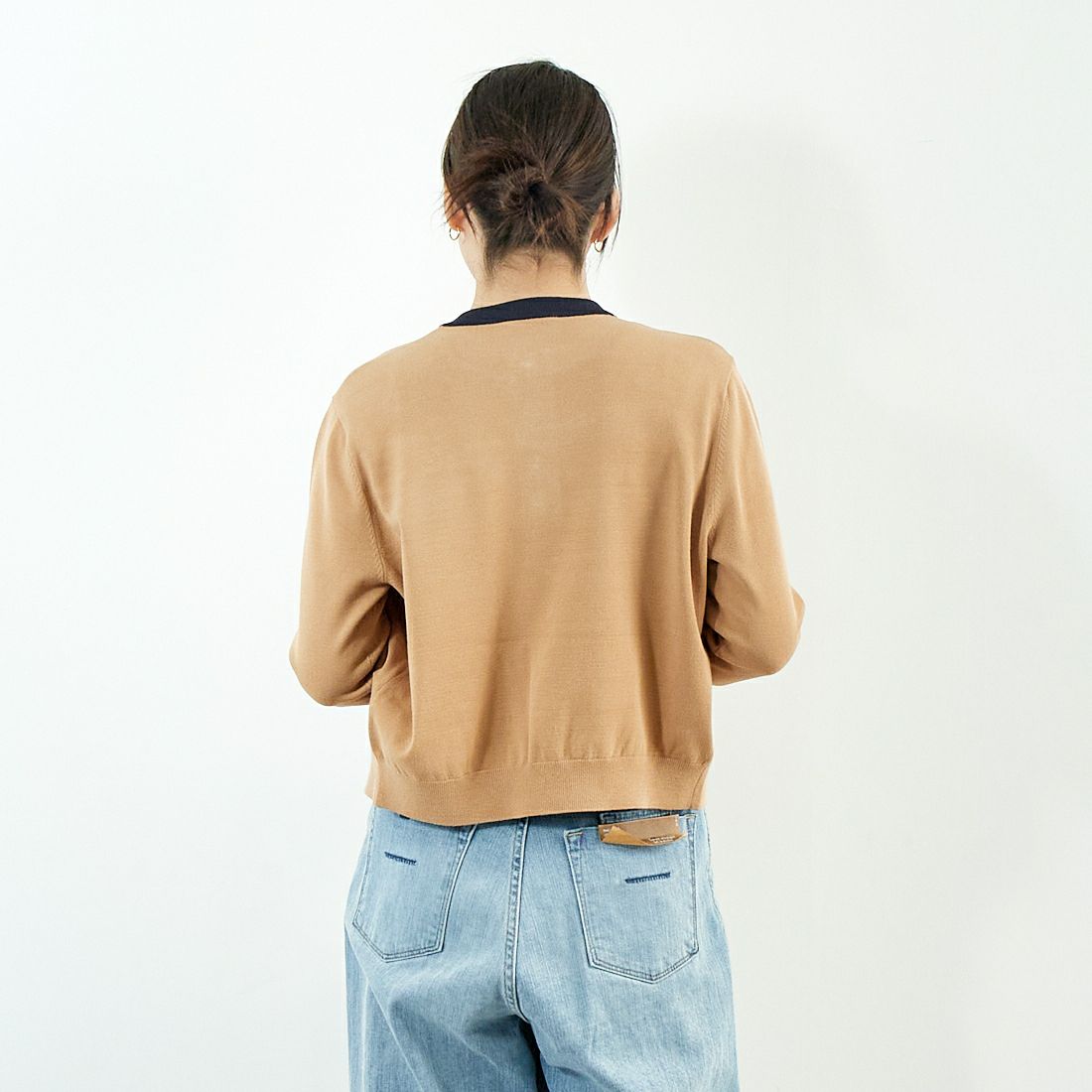 MARGAUX [マルゴー] シャネル風カーディガン [MG-KN-25013-S] BEIGE/NAVY &&モデル身長：167cm 着用サイズ：F&&