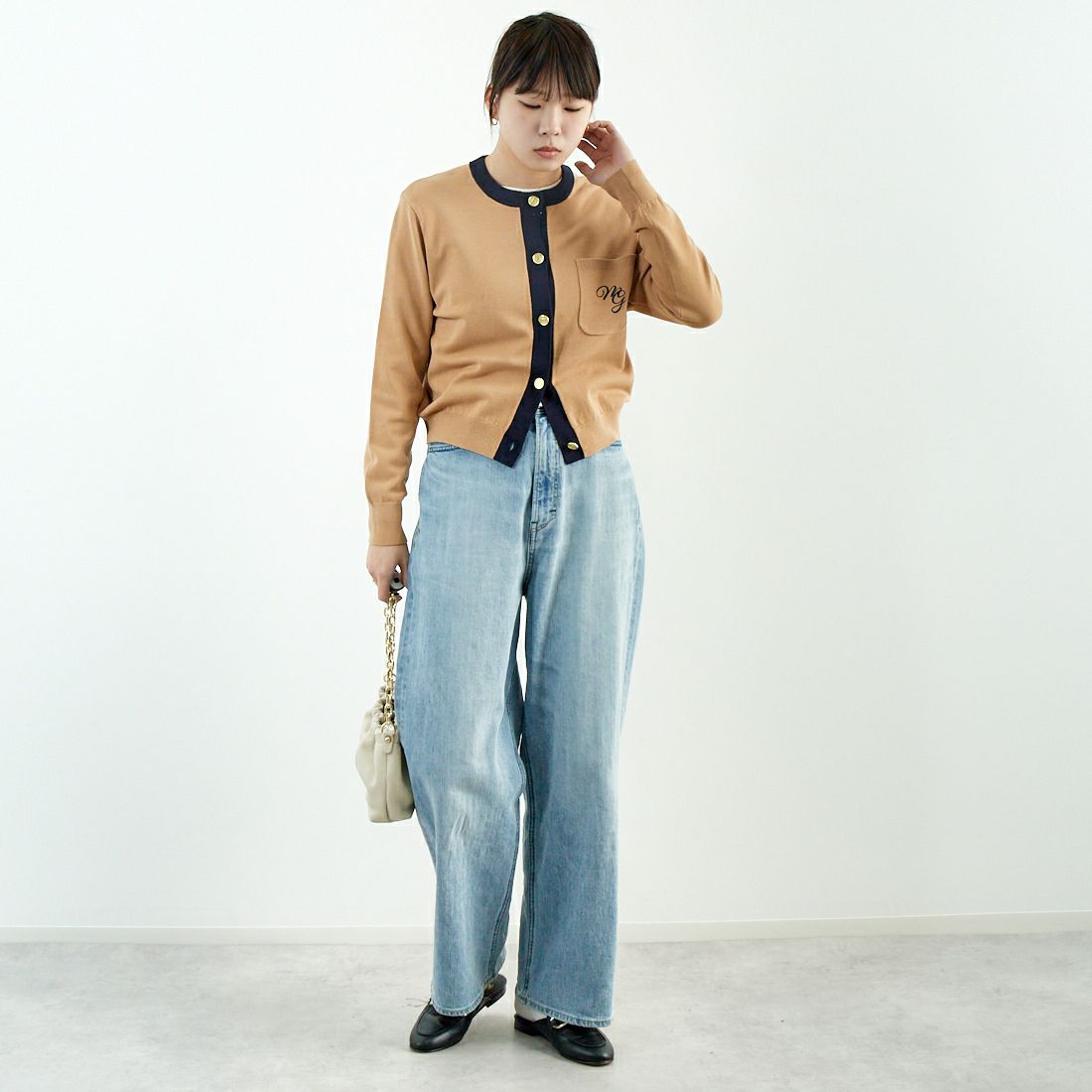 MARGAUX [マルゴー] シャネル風カーディガン [MG-KN-25013-S] BEIGE/NAVY &&モデル身長：167cm 着用サイズ：F&&