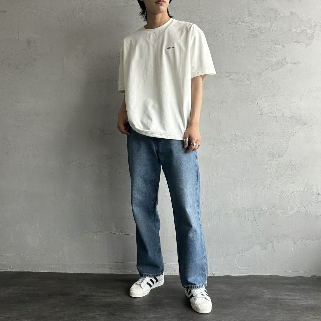 Marmot [マーモット] 別注 ドローコード付き マーモットバックプリントTシャツ [MTSS25MST329IN-JF] WHITE &&モデル身長：179cm 着用サイズ：L&&