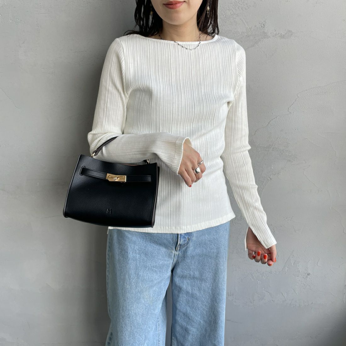 Noir Fabrik [ヌワールファブリック] ボートネック ロングスリーブTシャツ [JFS-C091] O.WHITE &&モデル身長：160cm 着用サイズ：1&&