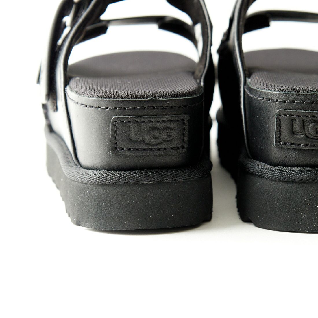 UGG [アグ] ゴールデンスター ハイスライド [1152651] BLACK