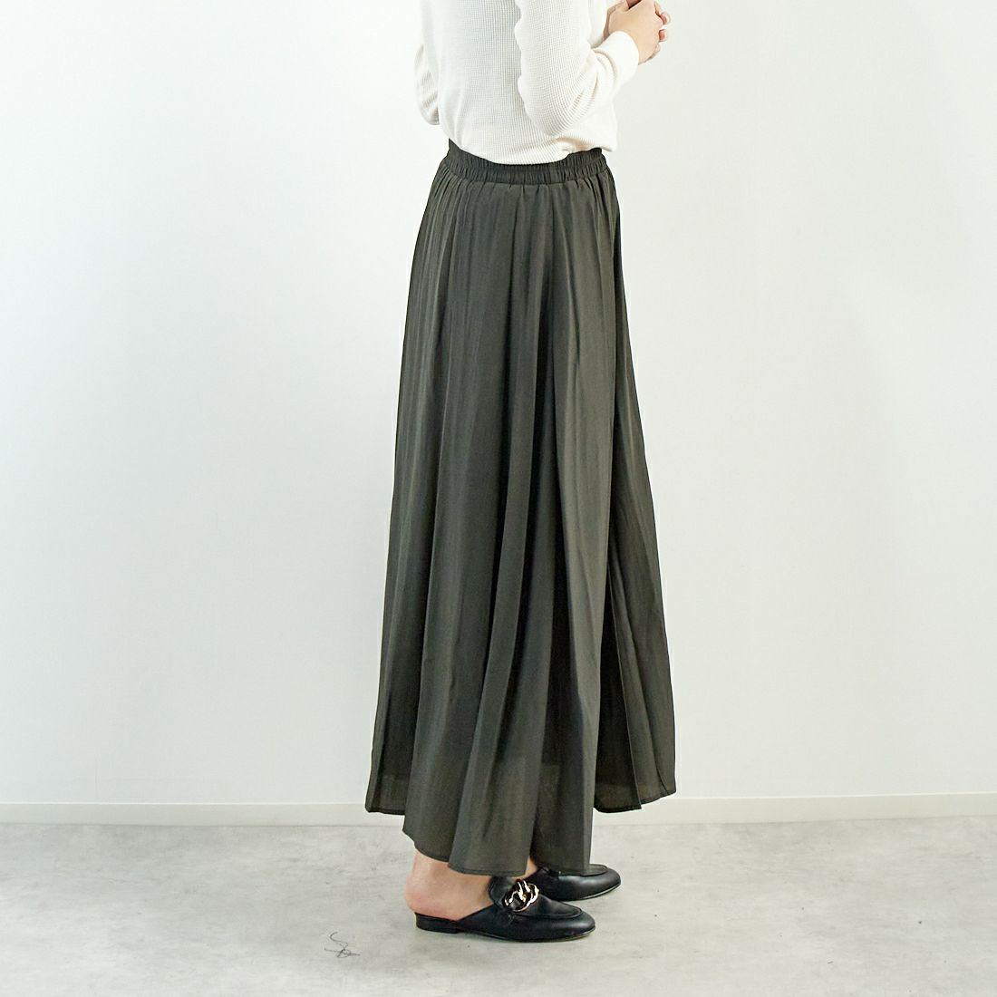 Jf Ready Made [ジェイエフレディメイド] エアリースカート [963-28109] 08 ﾁｬｺｰﾙ &&モデル身長：167cm 着用サイズ：F&&