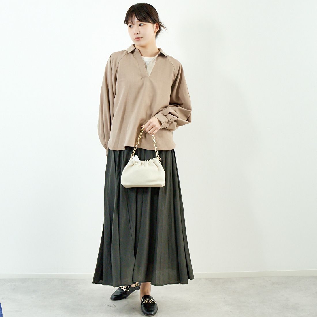 Jf Ready Made [ジェイエフレディメイド] 麻調合わせニットネックブラウス [4125203] ﾓｶ &&モデル身長：167cm 着用サイズ：F&&