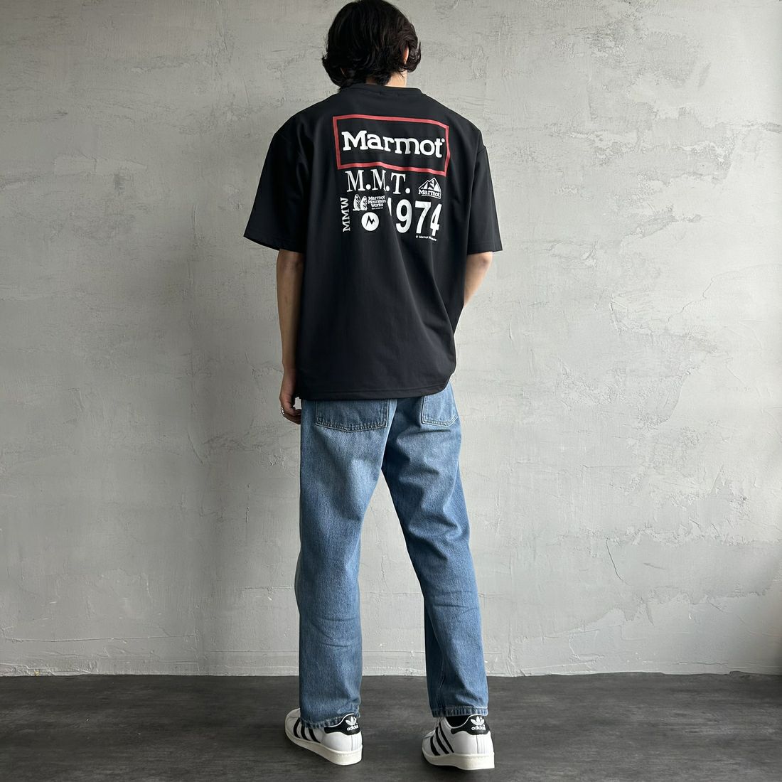 Marmot [マーモット] 別注 ドローコード付き ヒストリーバックプリントTシャツ [MTSS25MST330IN-JF] BLACK &&モデル身長：179cm 着用サイズ：L&&