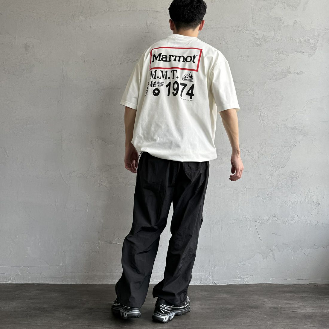 Marmot [マーモット] 別注 ドローコード付き ヒストリーバックプリントTシャツ [MTSS25MST330IN-JF] WHITE &&モデル身長：168cm 着用サイズ：L&&