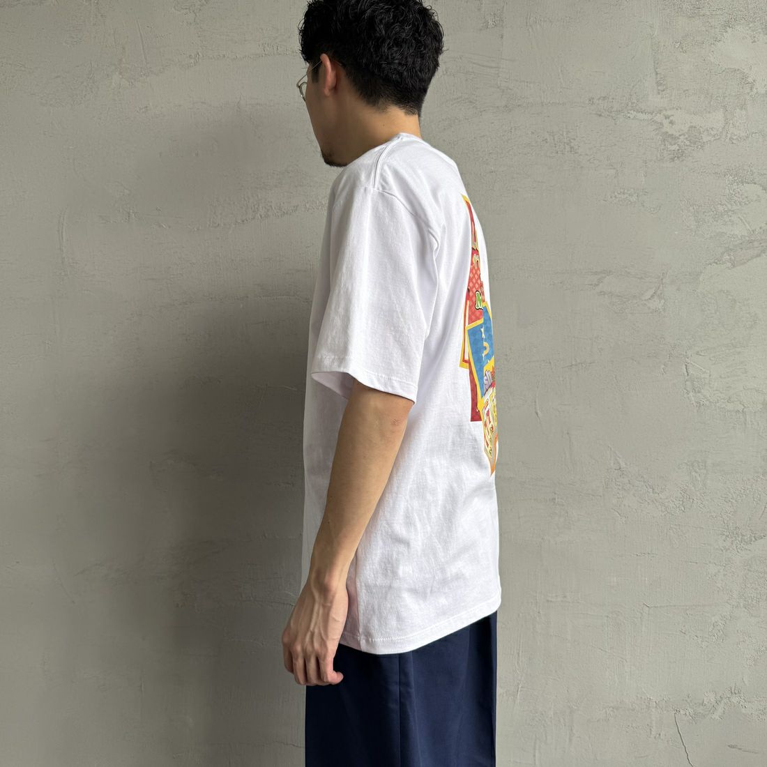 HUF [ハフ] 半袖Tシャツ [TS02398] WHITE &&モデル身長：168cm 着用サイズ：M&&