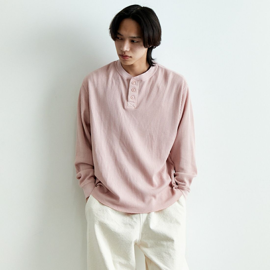 UNIFORM TAG [ユニフォームタグ] ヘンリーネックサーマルプルオーバー [2521-417IN] PINK &&モデル身長：179cm 着用サイズ：M&&
