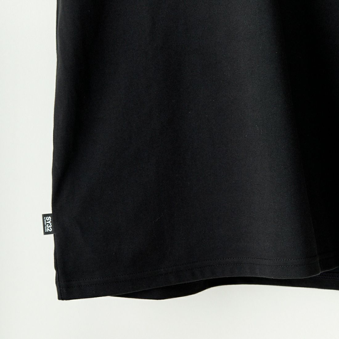 SY32 [エスワイサーティトゥ] マルチロゴバックプリントTシャツ [15071J] BLACK