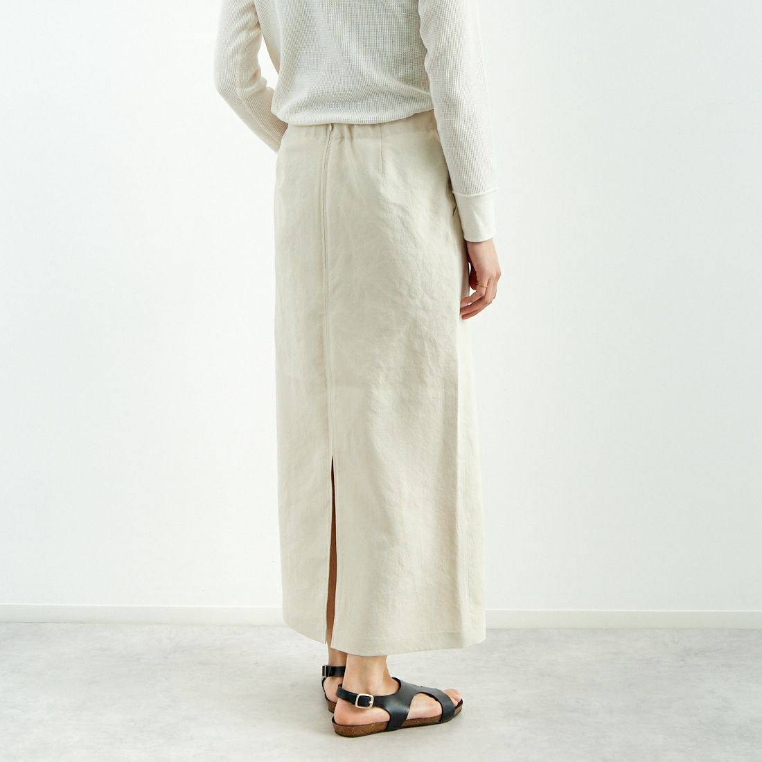 STILL BY HAND [スティルバイハンド] ペンシルスカート [SK01251WM] ECRU &&モデル身長：160cm 着用サイズ：1&&
