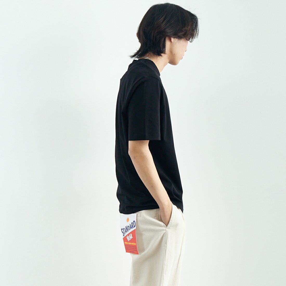 ARMANI EXCHANGE [アルマーニ エクスチェンジ] 半袖クルーネックTシャツ [XM000363] BLACK &&モデル身長：179cm 着用サイズ：M&&
