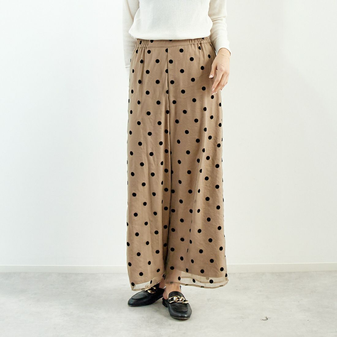 61 ﾍﾞｰｼﾞｭ&&モデル身長：167cm 着用サイズ：F&&