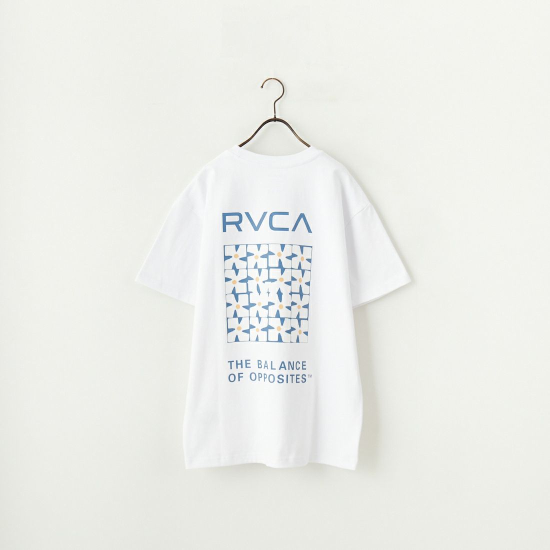 RVCA [ルーカ] デイジーVAボックスロゴ ショートスリーブTシャツ [BF043-211]