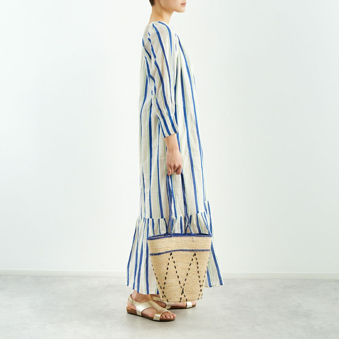 ne Quittez pas [ヌキテパ] コットンボイル ストライプギャザードレス [010451GR1] 23 BEIGE &&モデル身長：160cm 着用サイズ：S&&