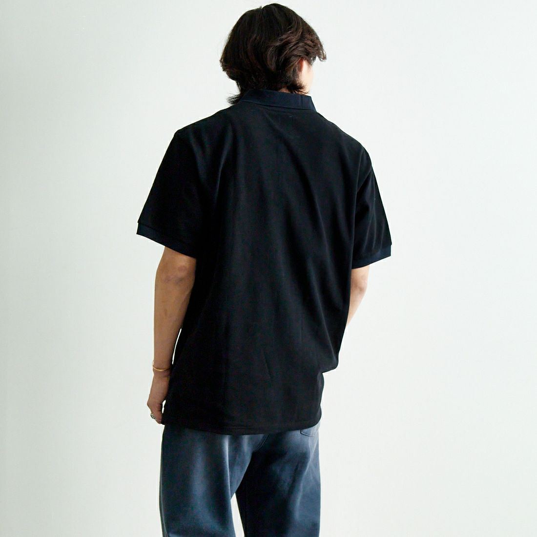 South2West8 [サウスツーウエストエイト] 半袖ポロシャツ [QV661] E BLACK &&モデル身長：179cm 着用サイズ：M&&