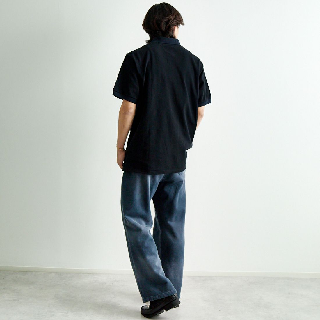 South2West8 [サウスツーウエストエイト] 半袖ポロシャツ [QV661] E BLACK &&モデル身長：179cm 着用サイズ：M&&
