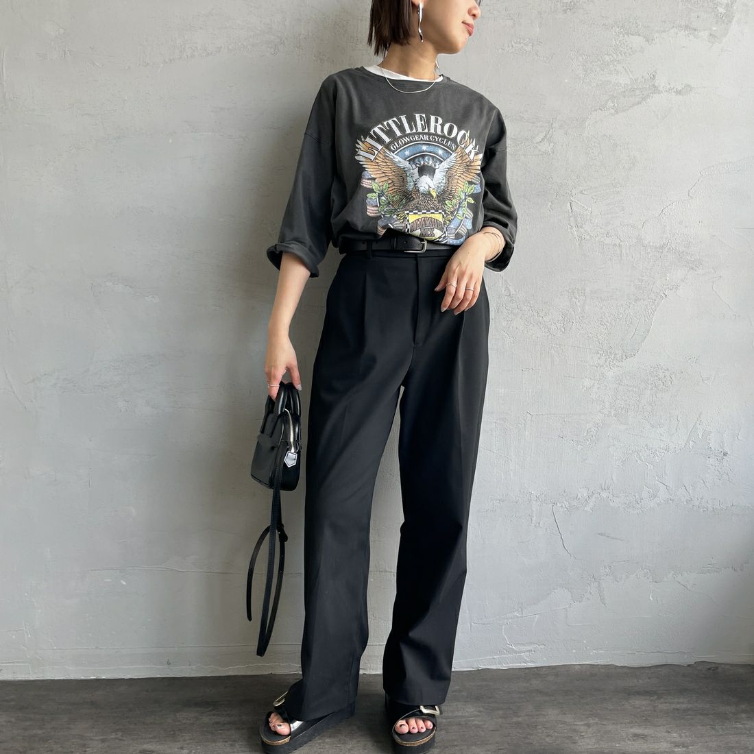 MICA&DEAL [マイカアンドディール] LITTLEROCK プリントTシャツ [0125109075] SUMIKURO &&モデル身長：160cm 着用サイズ：F&&