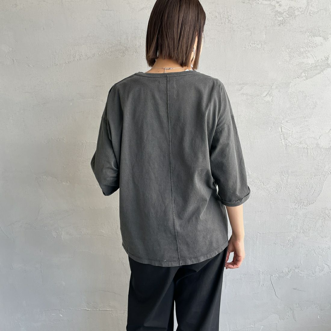 MICA&DEAL [マイカアンドディール] LITTLEROCK プリントTシャツ [0125109075] SUMIKURO &&モデル身長：160cm 着用サイズ：F&&