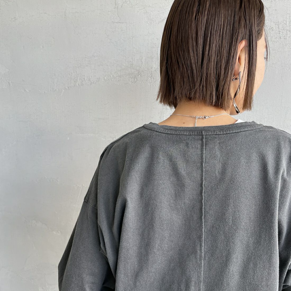 MICA&DEAL [マイカアンドディール] LITTLEROCK プリントTシャツ [0125109075] SUMIKURO &&モデル身長：160cm 着用サイズ：F&&