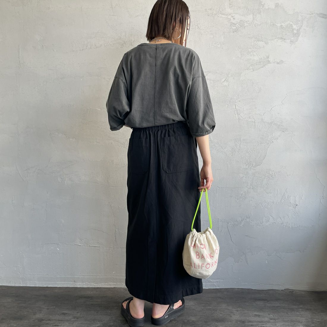MICA&DEAL [マイカアンドディール] MOTORCYCLE プリントTシャツ [0125109076] SUMIKURO &&モデル身長：160cm 着用サイズ：F&&